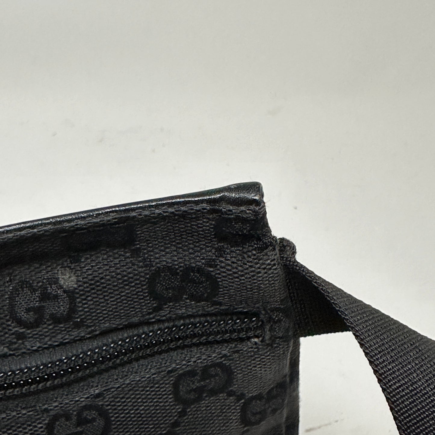 GUCCI DOUBLE BELT BAG GG CANVAS BLACK