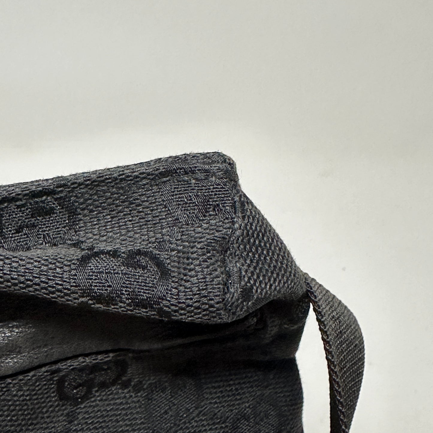 GUCCI DOUBLE BELT BAG GG CANVAS BLACK