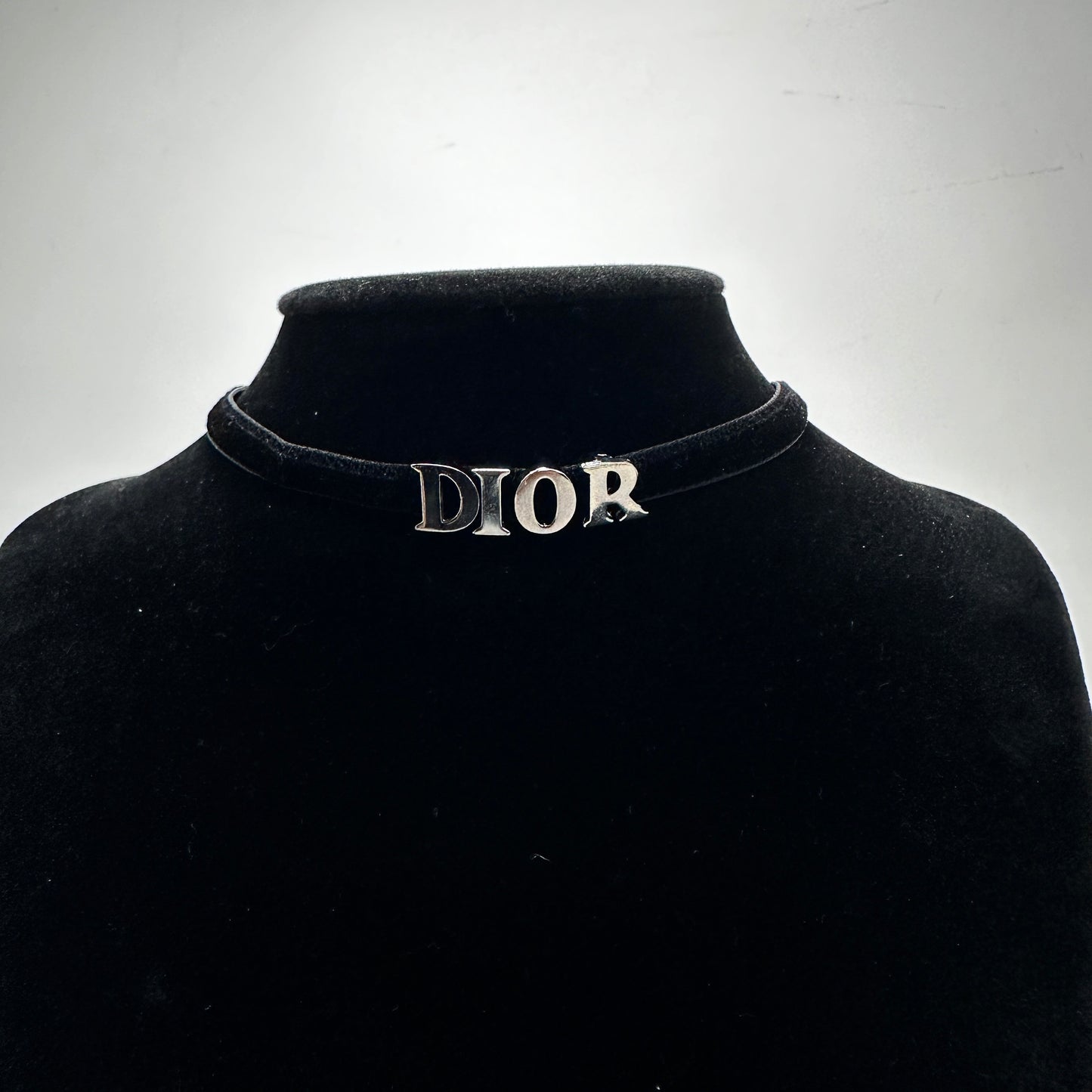 DIOR SILVER VELVET CHOKER