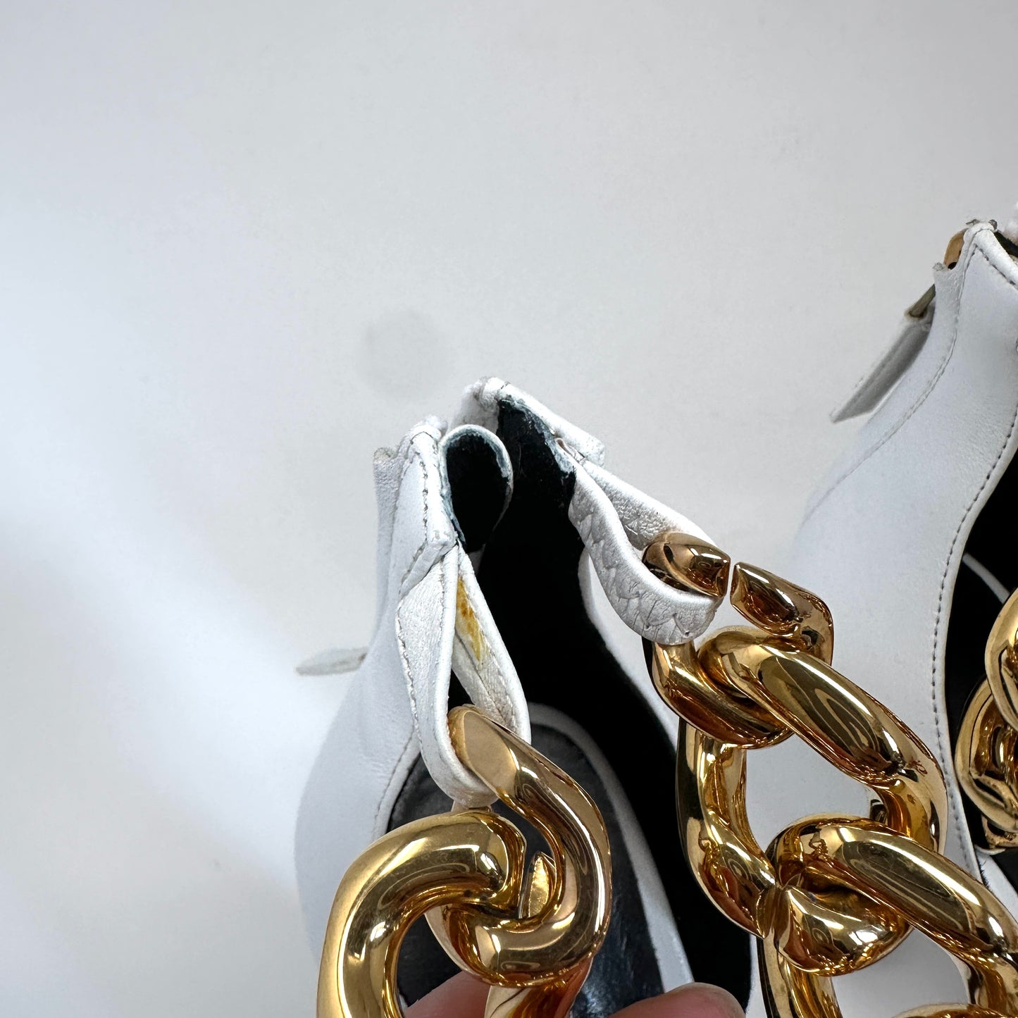 VERSACE MEDUSA CHAIN WHITE HIGH HEEL 37