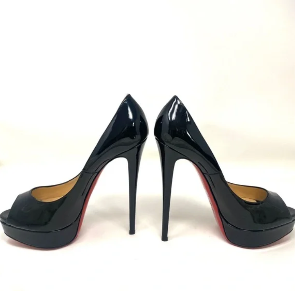 CHRISTIAN LOUBOUTIN PATENT HEELS 40