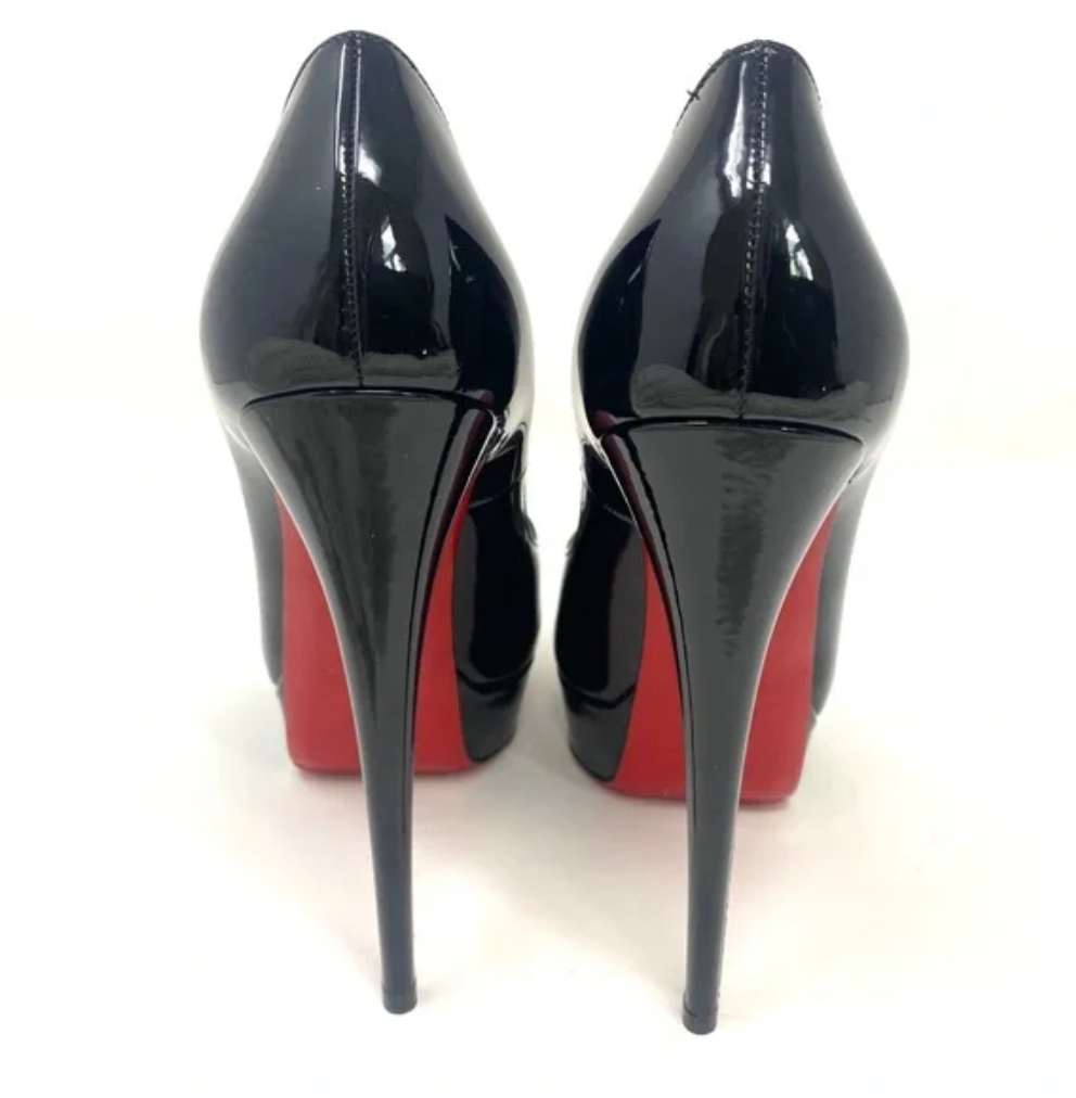 CHRISTIAN LOUBOUTIN PATENT HEELS 40