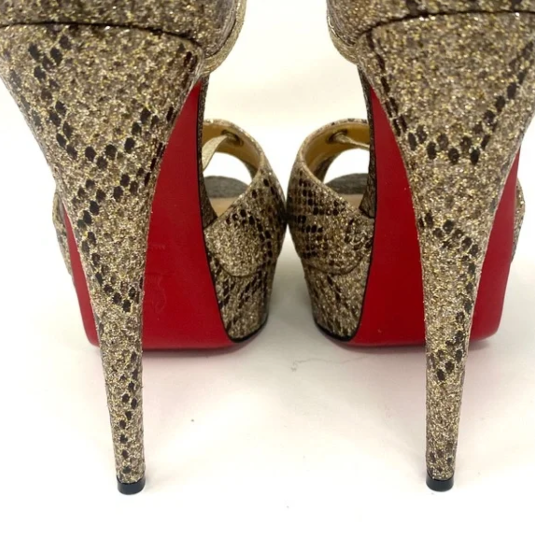 CHRISTIAN LOUBOUTIN SNAKESKIN 38