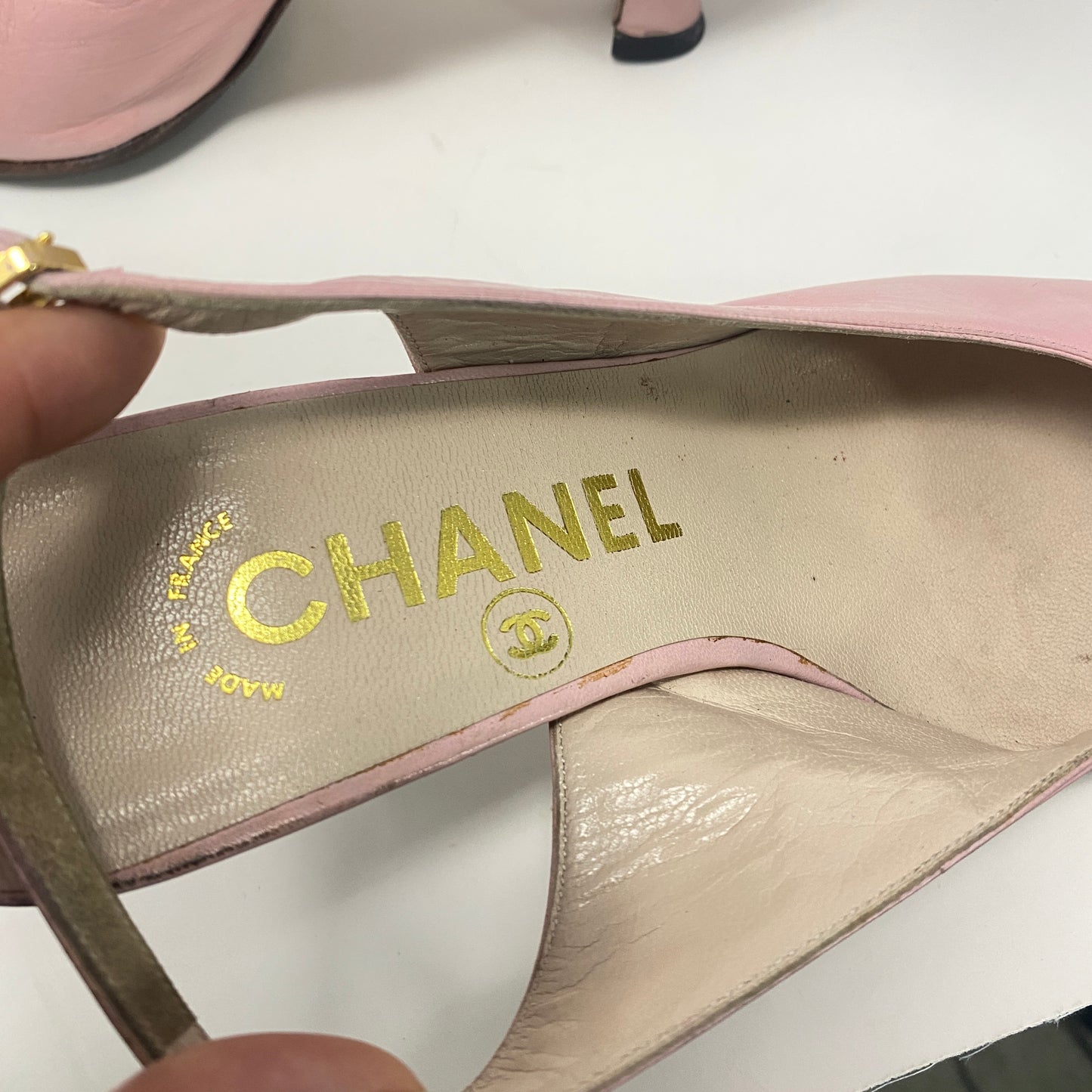 CHANEL VINTAGE PINK HEELS 35.5