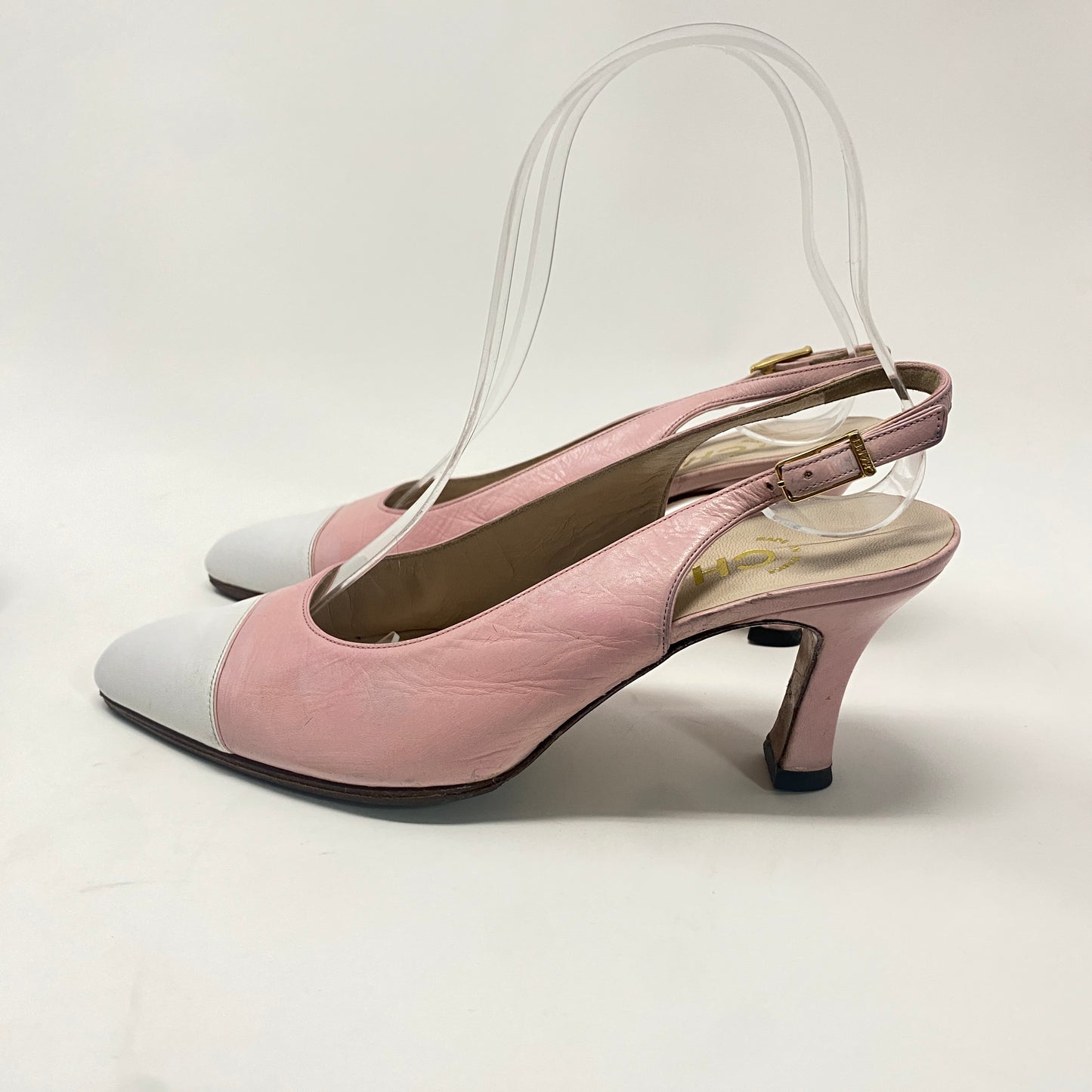 CHANEL VINTAGE PINK HEELS 35.5