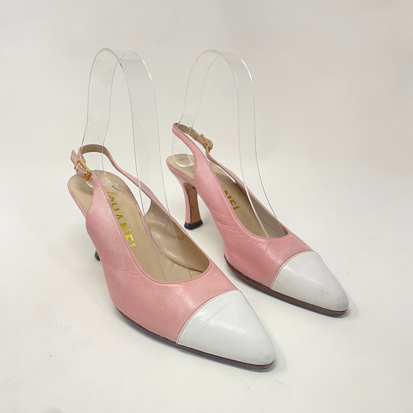 CHANEL VINTAGE PINK HEELS 35.5