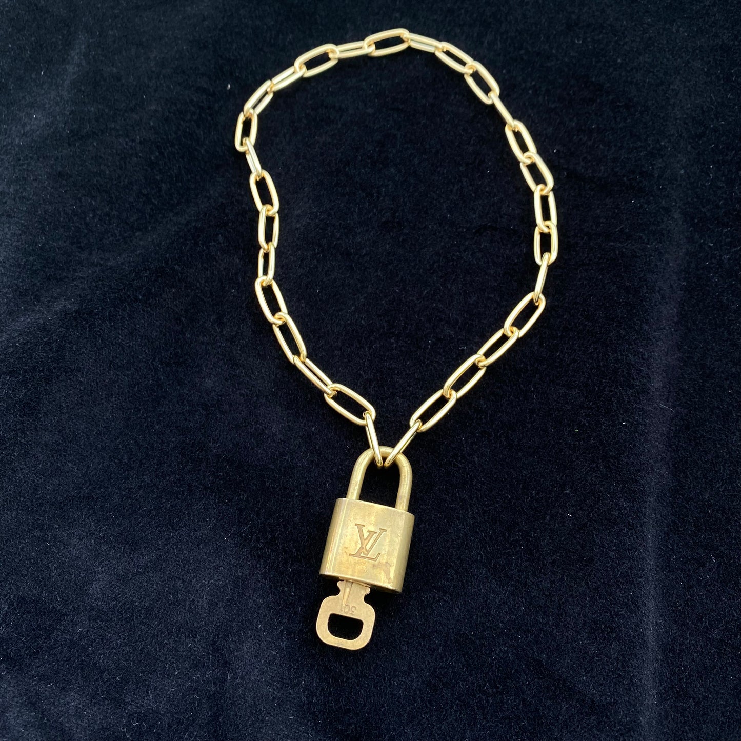 Louis Vuitton Upcycled lock necklace - Gold