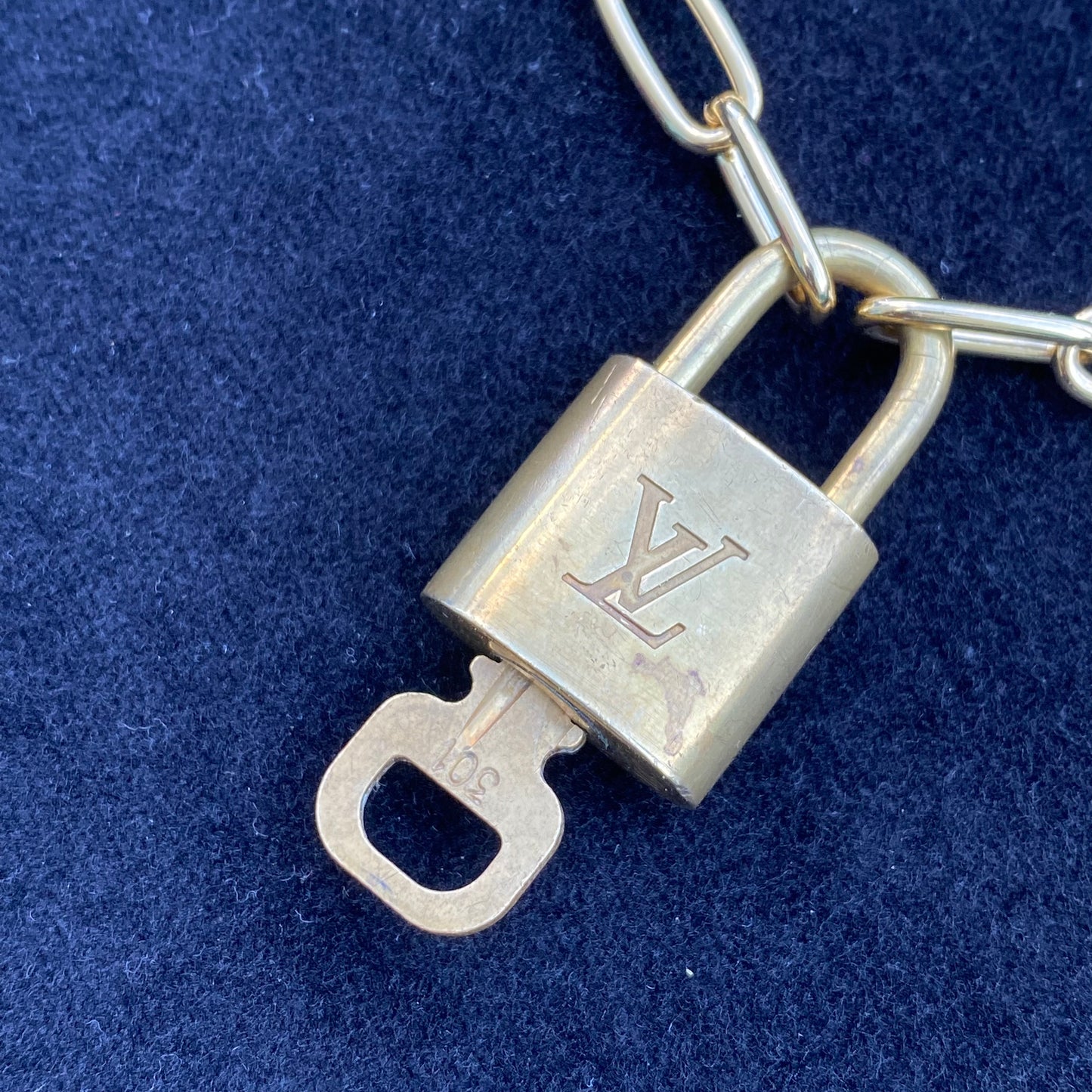 Louis Vuitton Upcycled lock necklace - Gold